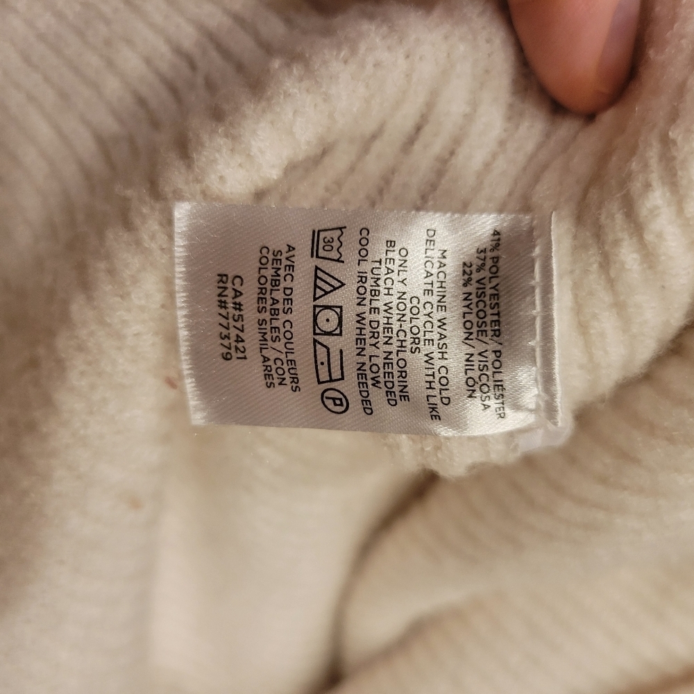 Ann Taylor White V Neck Sweater Size Small - Picture 4 of 6